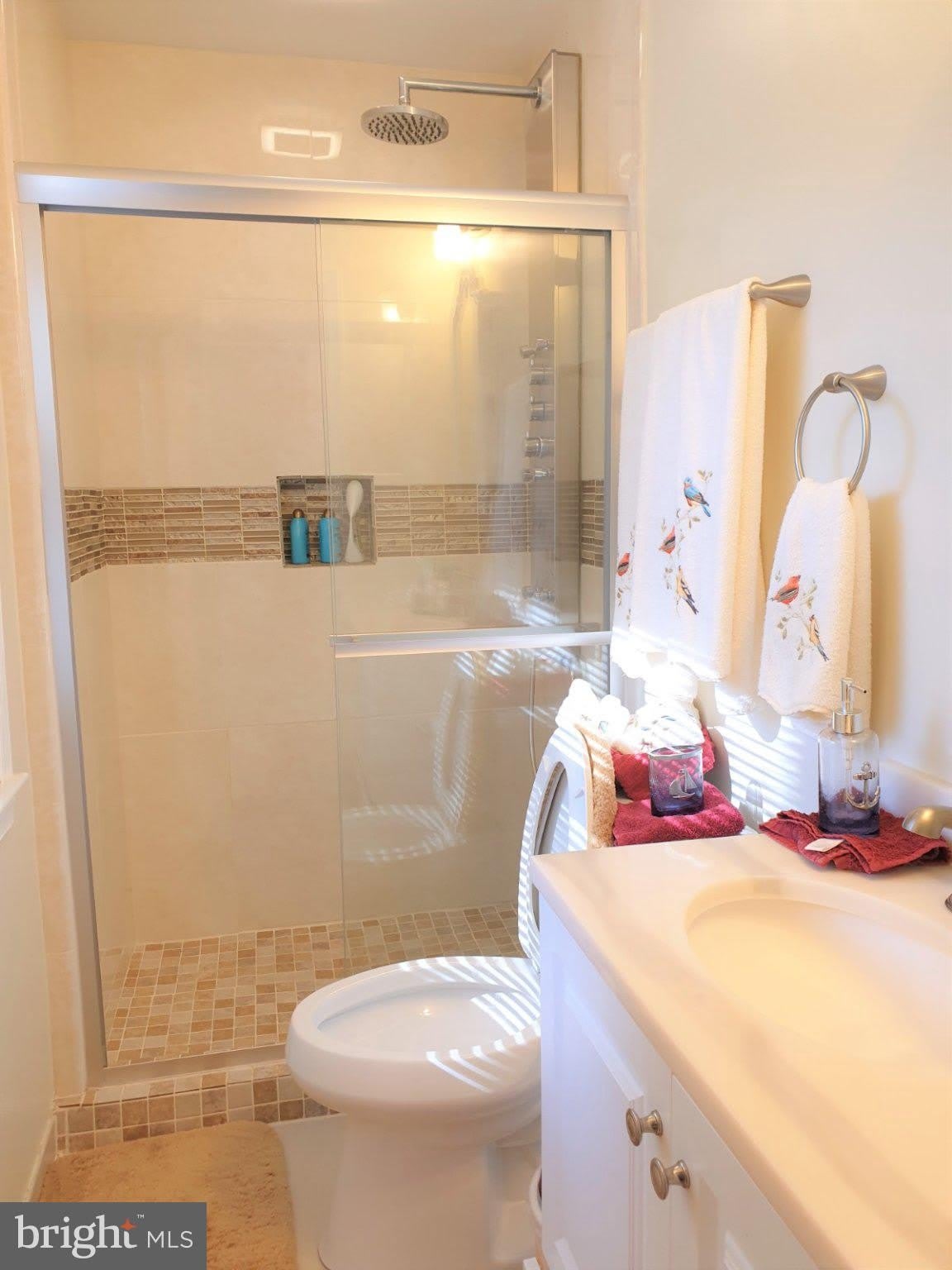 5208 ACACIA Avenue – photo 2