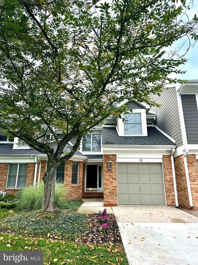 12 RIVER OAKS CIR – photo 1