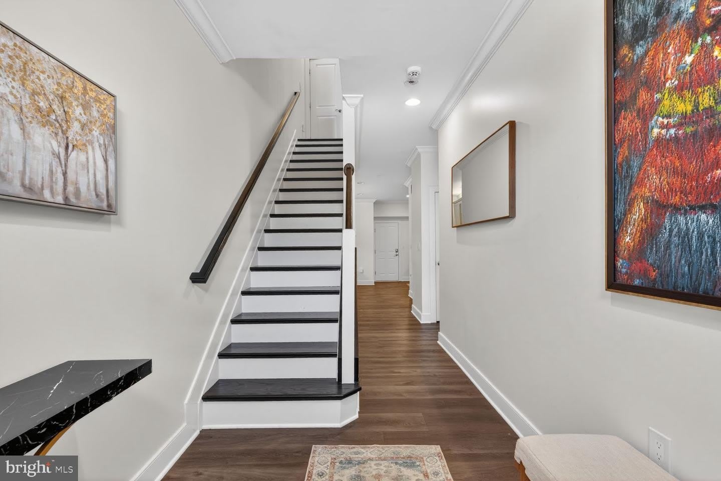 619 E CUSTIS AVE – photo 2