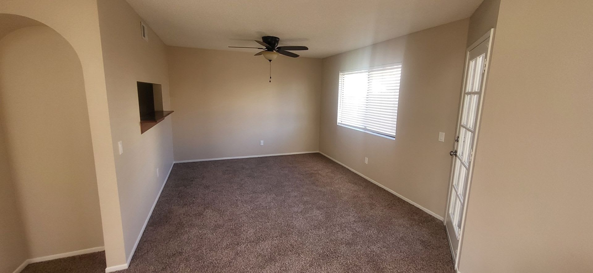 Nice 3 Br 2 5 Ba New Paint Carpet – photo 4