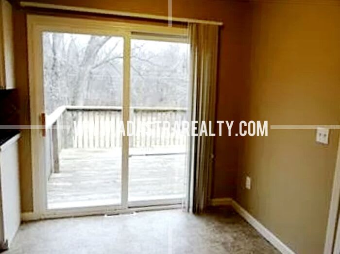 3305 East 107th Terrace – photo 5