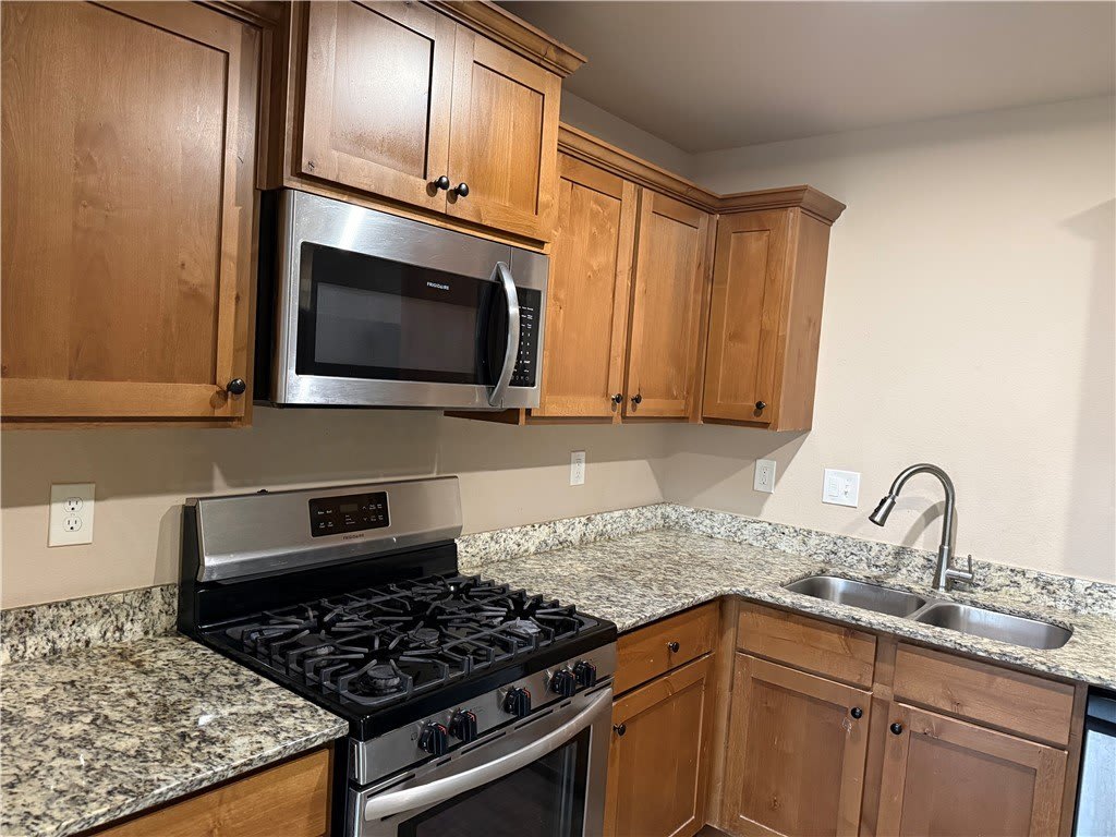 522 Vee Street – photo 3
