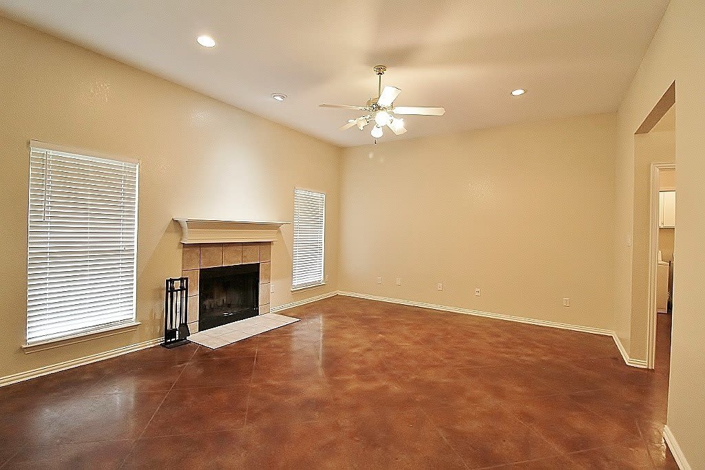 302 Aspen Court W – photo 4