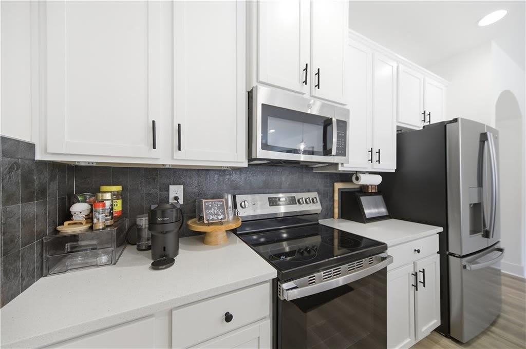 2360 Rex Drive – photo 4