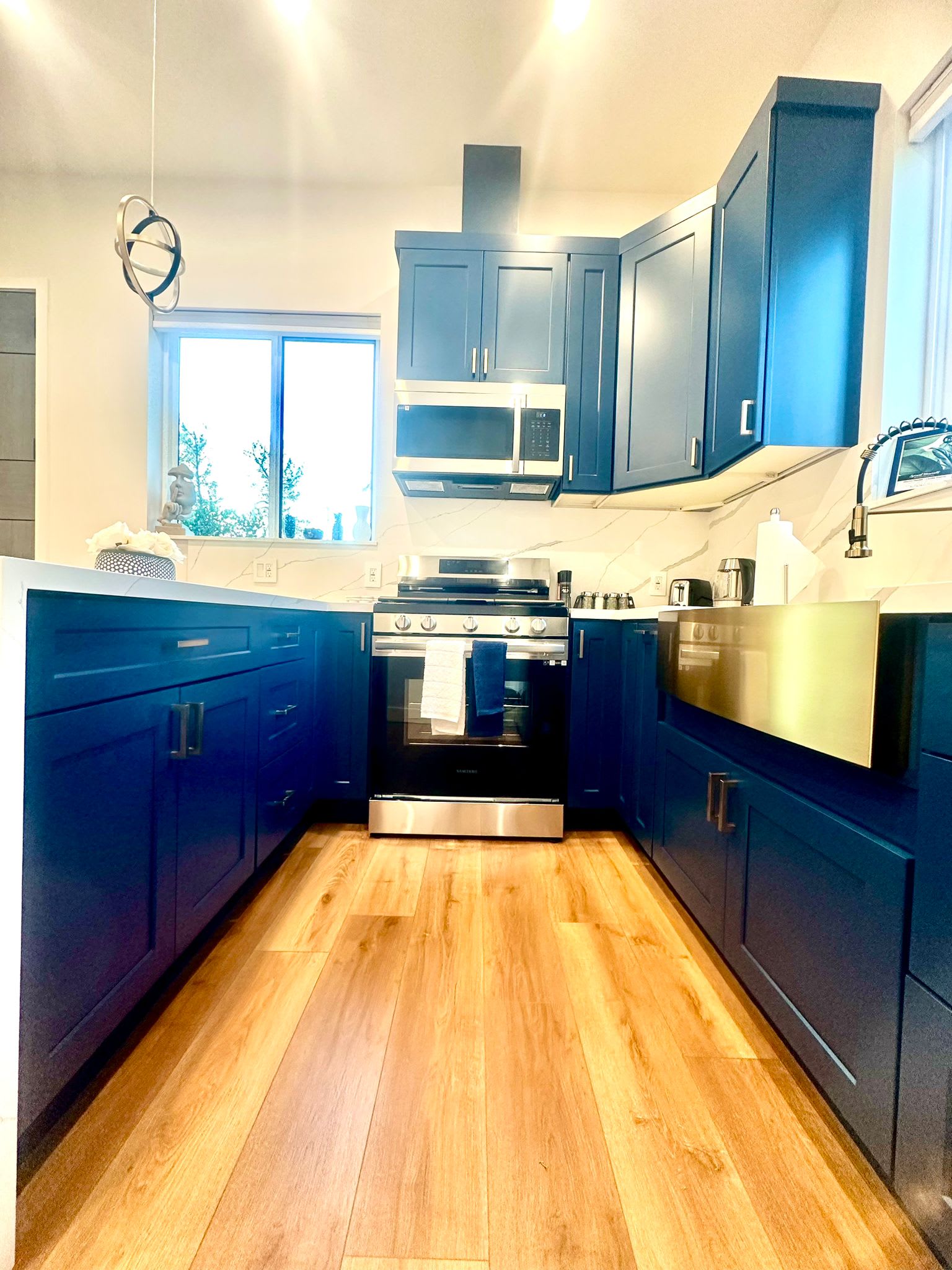 22951 Valerio St – photo 2