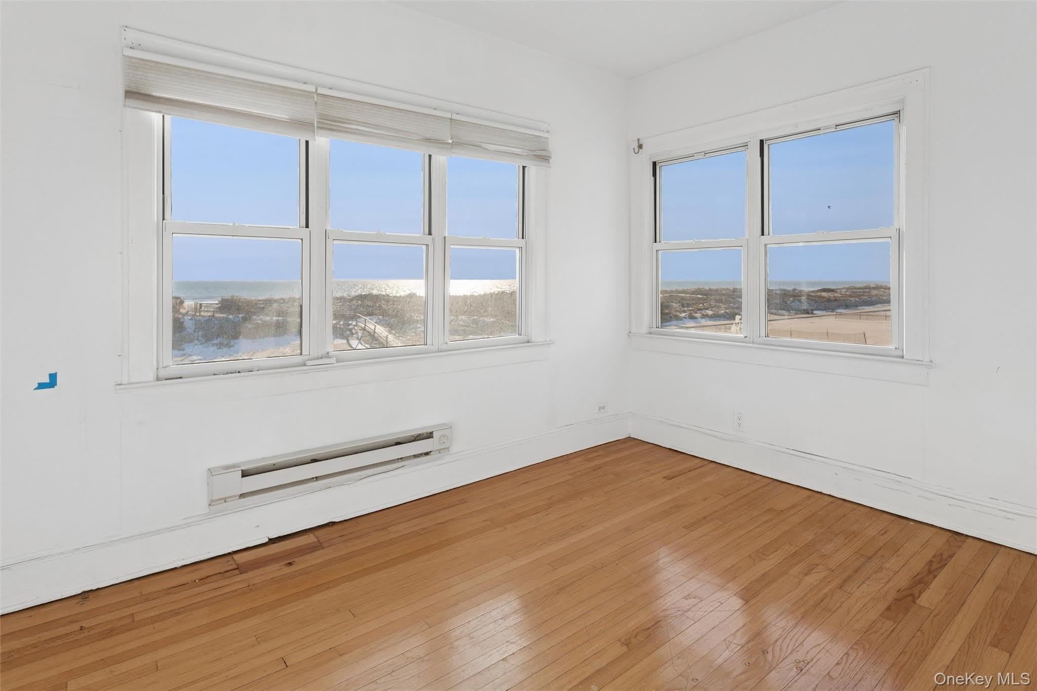 23 Troy Avenue – photo 3