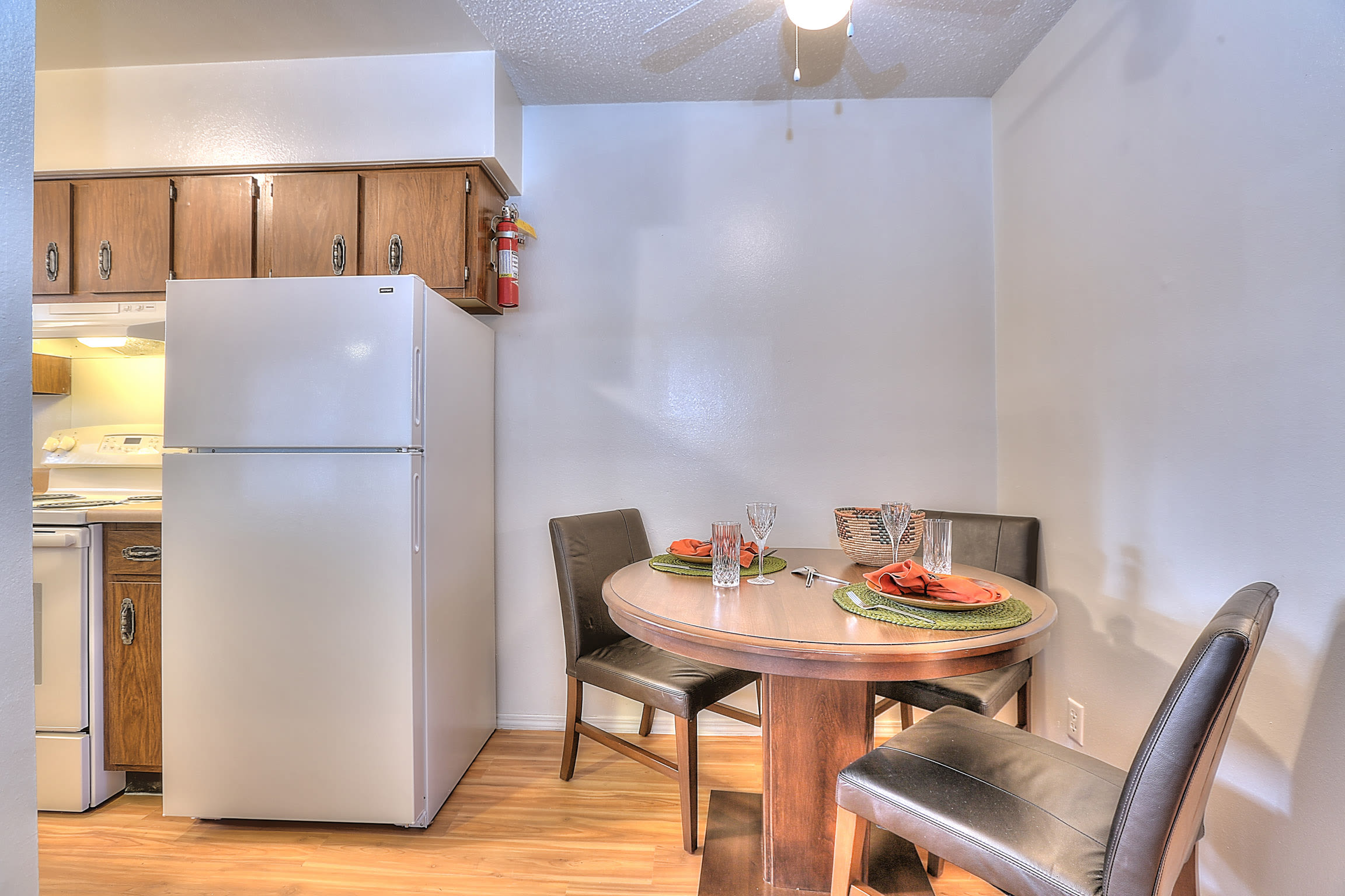 Fair Plaza Apartments – photo 4