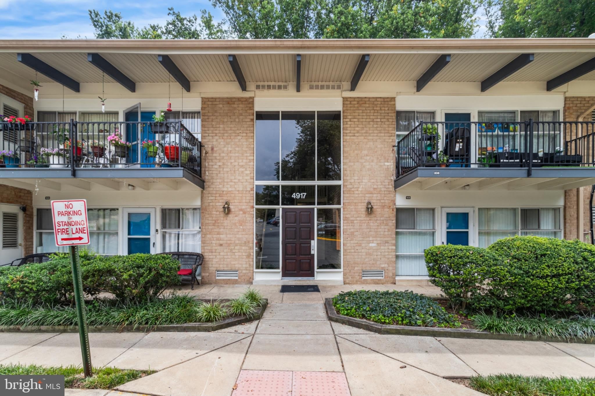 4917 AMERICANA Drive – photo 2