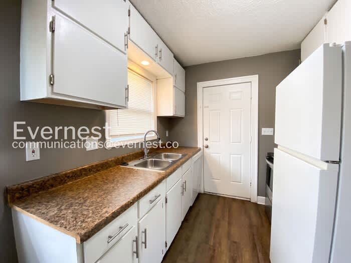 3017 East 51st Street – photo 3