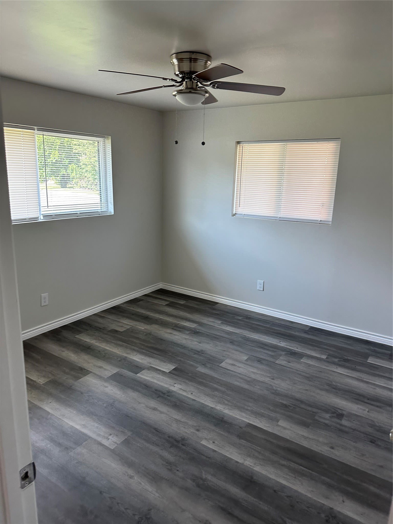 905 Elizabeth Boulevard – photo 4