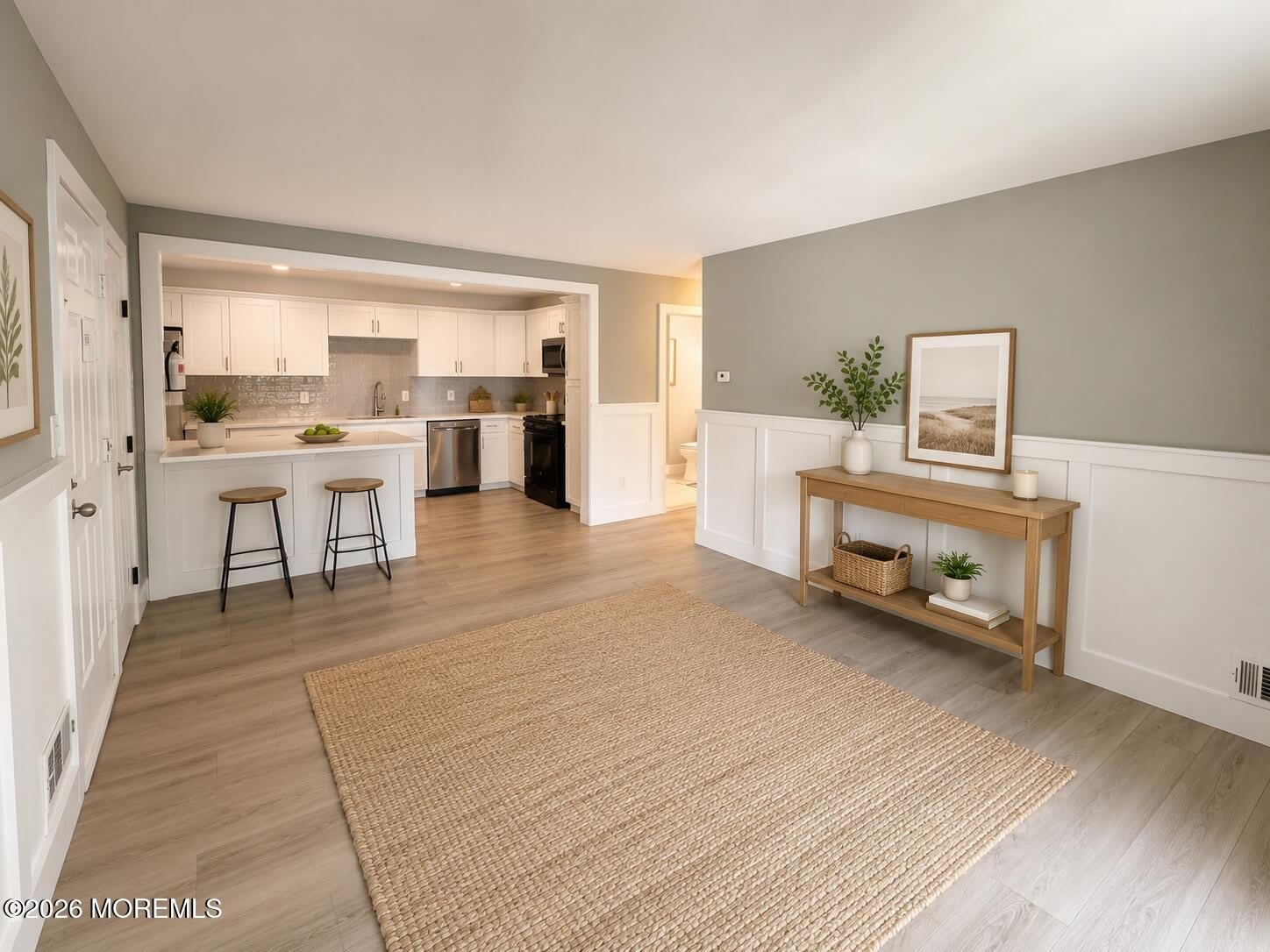 156 Sussex Place – photo 3