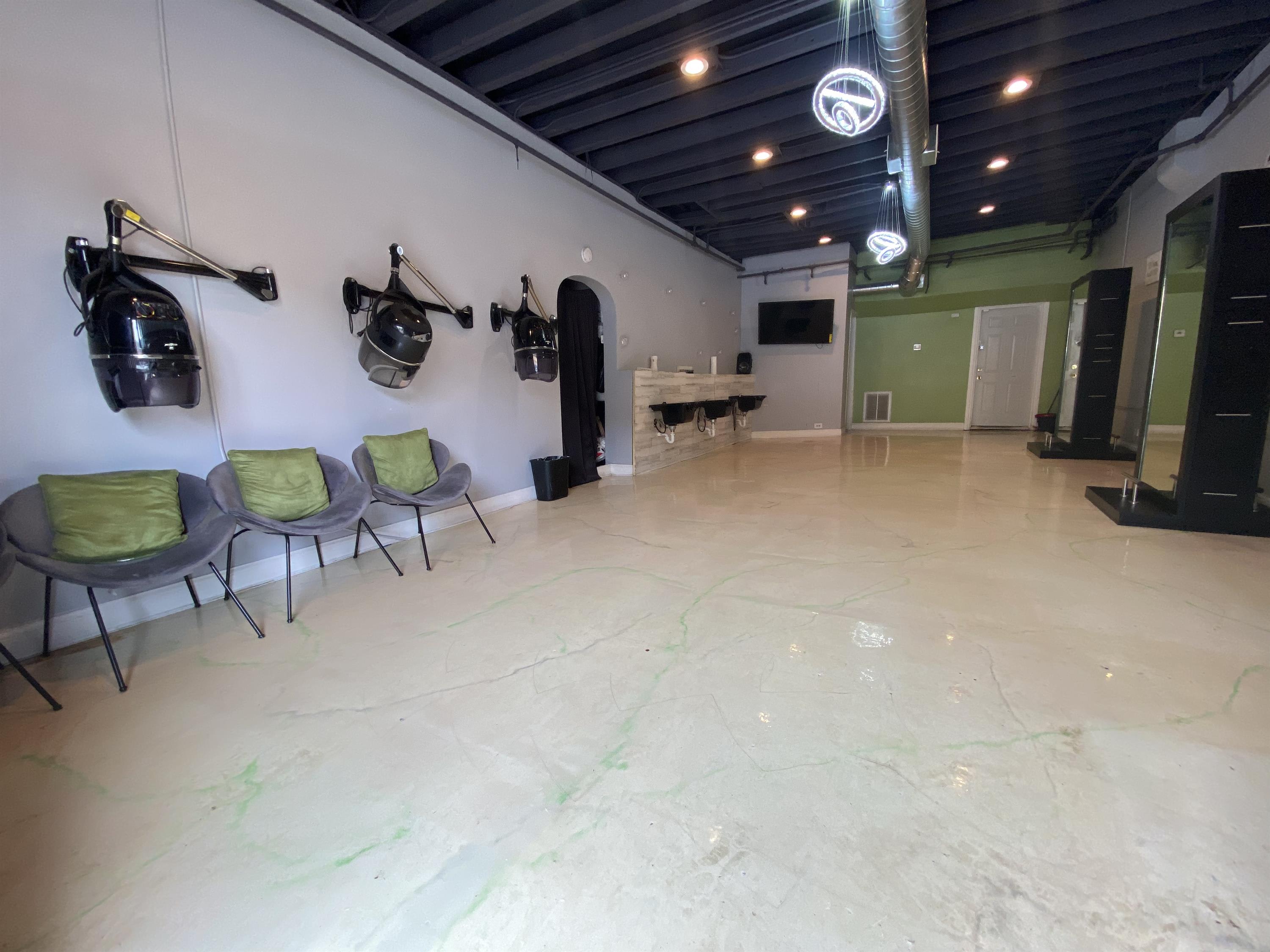 5742 W. Chicago Avenue – photo 2