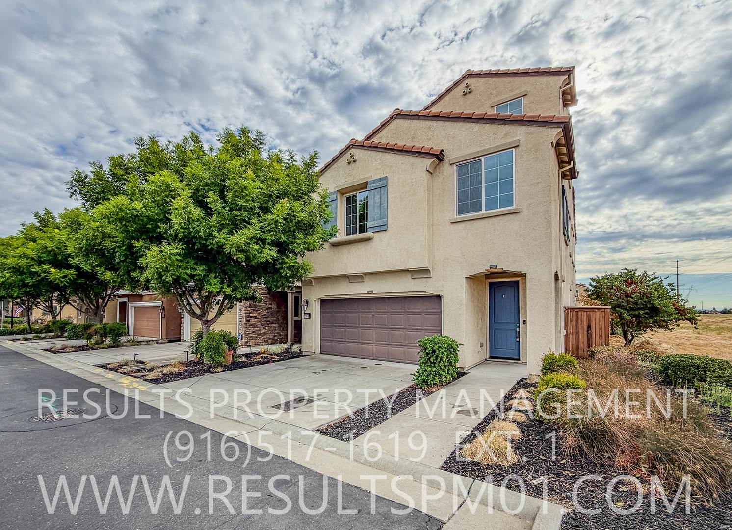 Beautiful and Spacious 5 Bed w Loft Home – photo 1