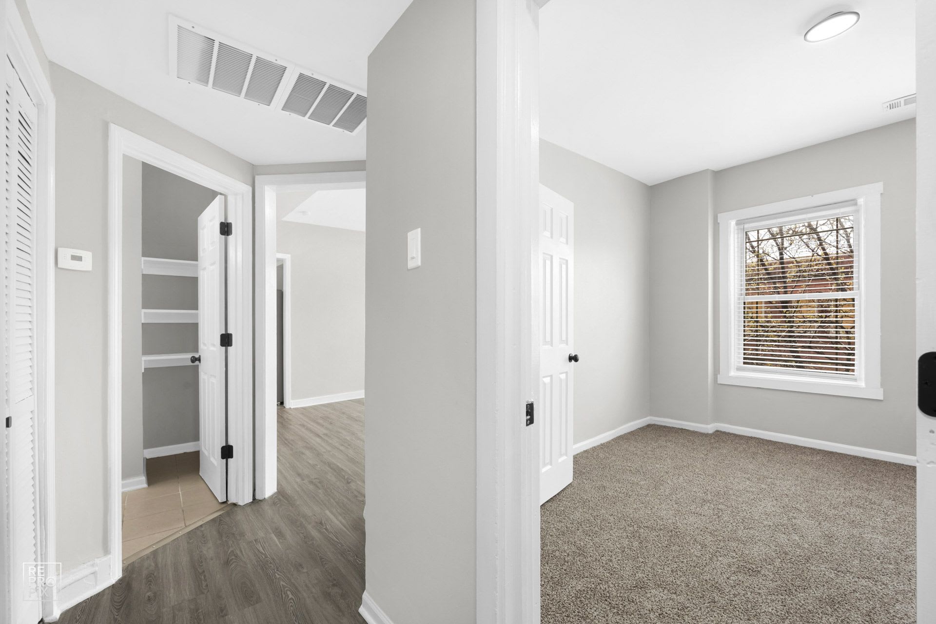 5749 W Chicago – photo 5