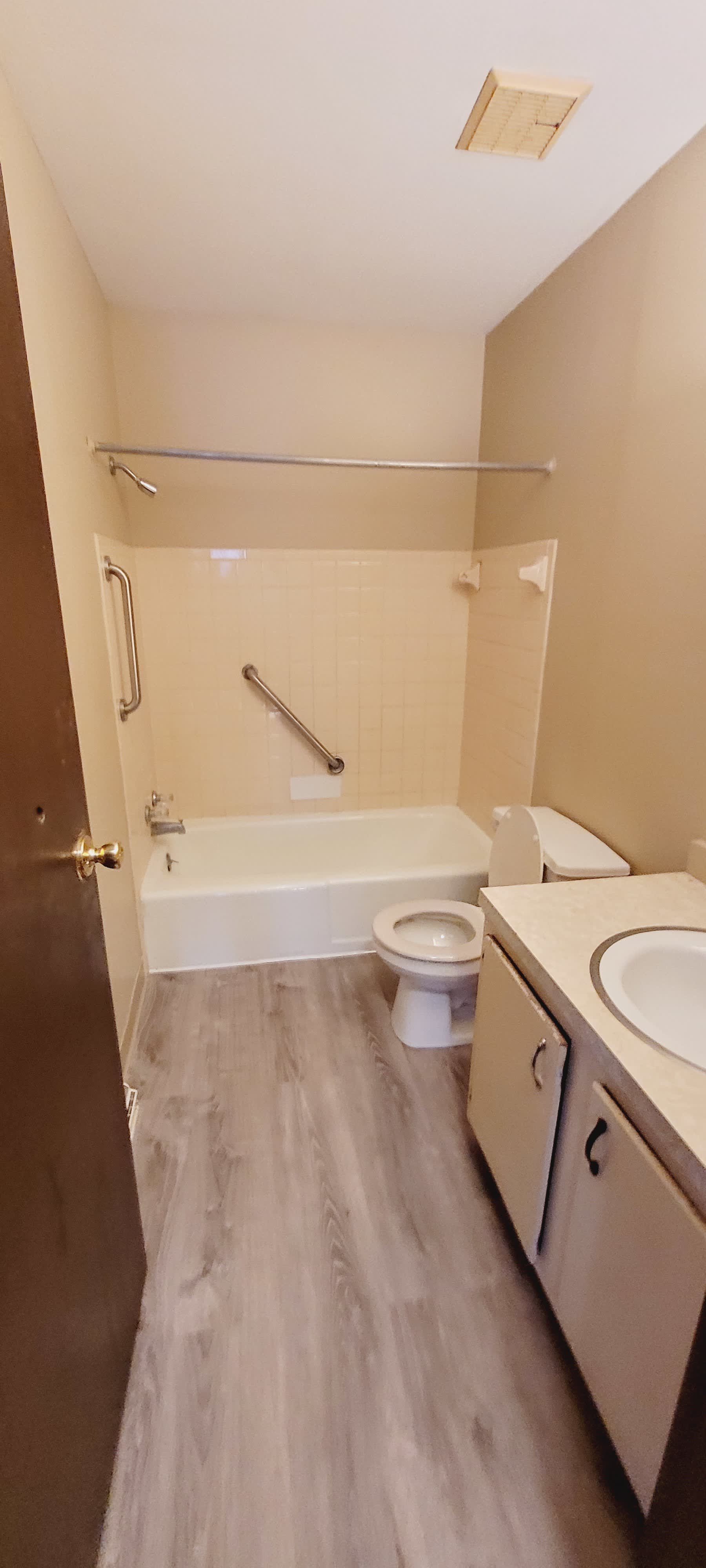 1634 10Th St Ne – photo 5
