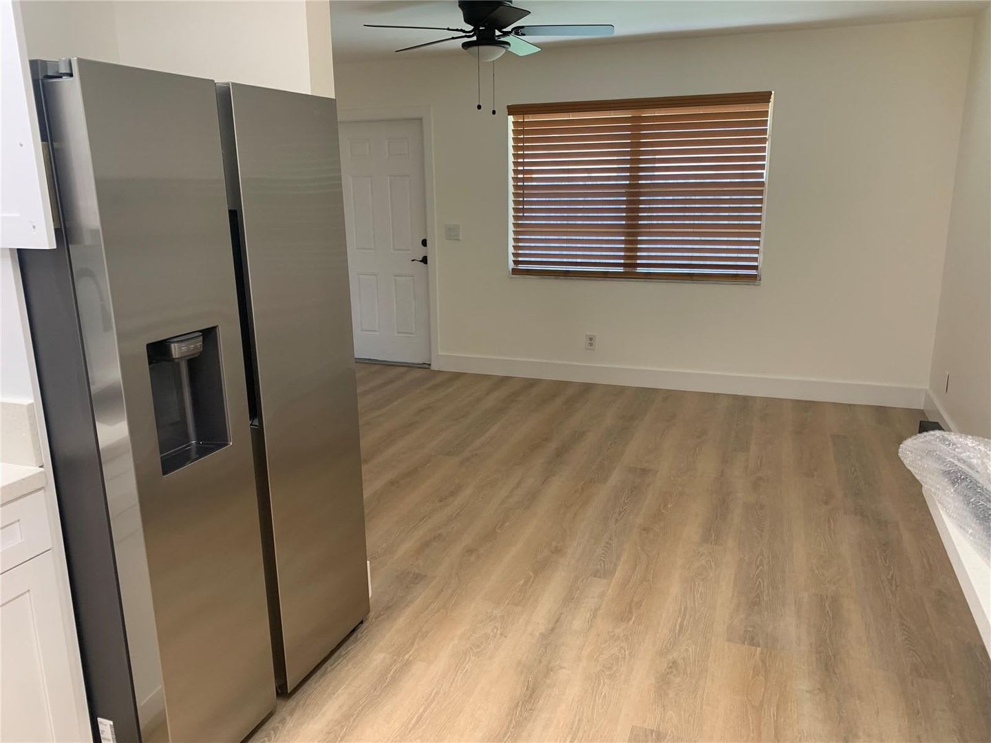 GREAT 2/1 UNIT AVAILABLE FOR IMMEDIATE MOVE-IN!! – photo 4