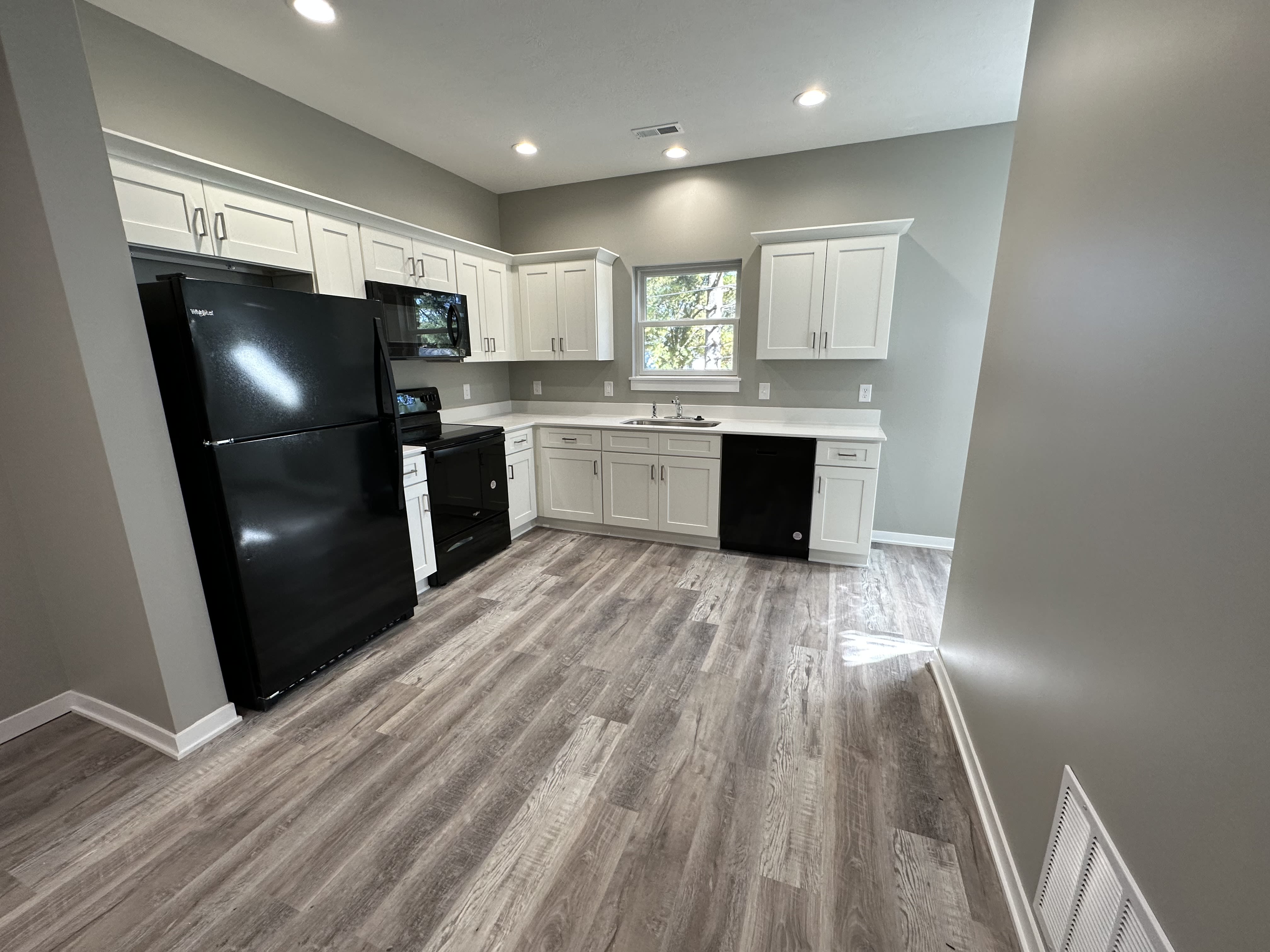 8269 Main St – photo 3