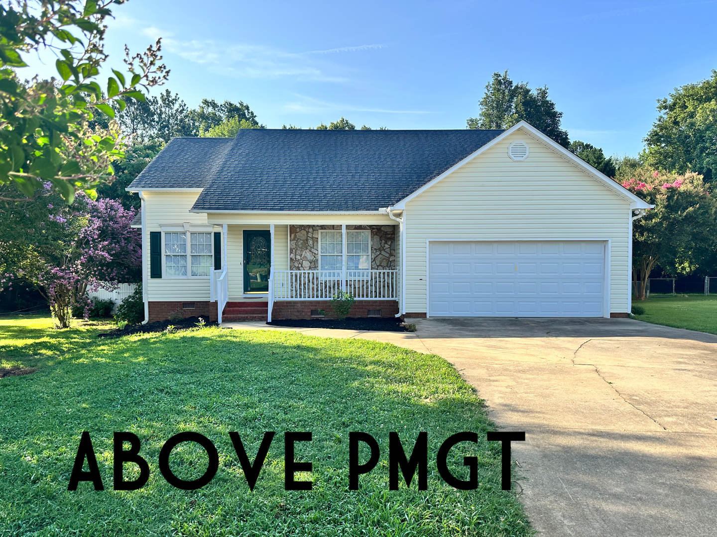 Beautifully Renovated 3 Bedroom Home – photo 1
