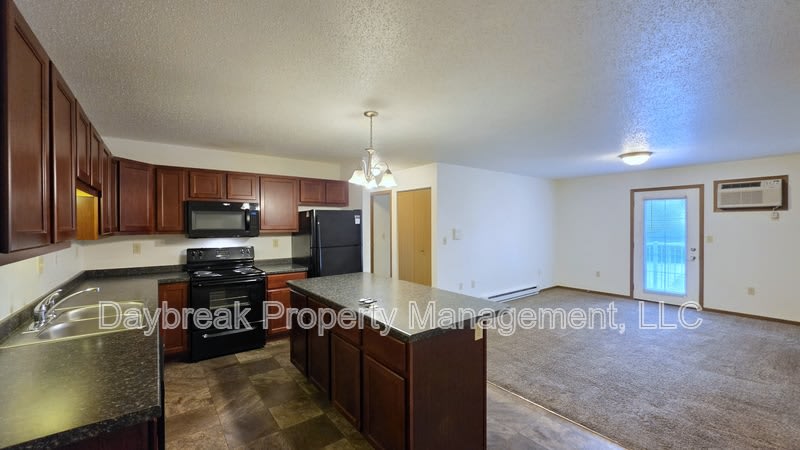 303 16Th Street South 1 – photo 4