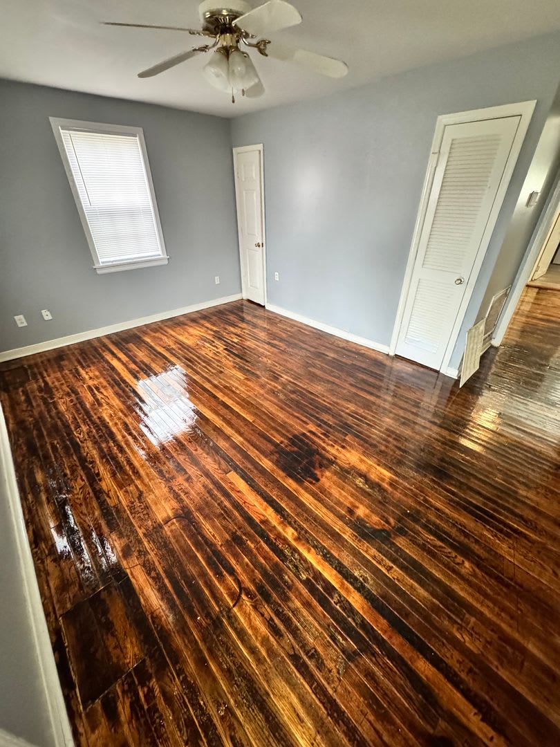 3 Bed House In Church Hill Enjoy Big Yard Great Location Hardwoods Central Ac And Laundry – photo 4