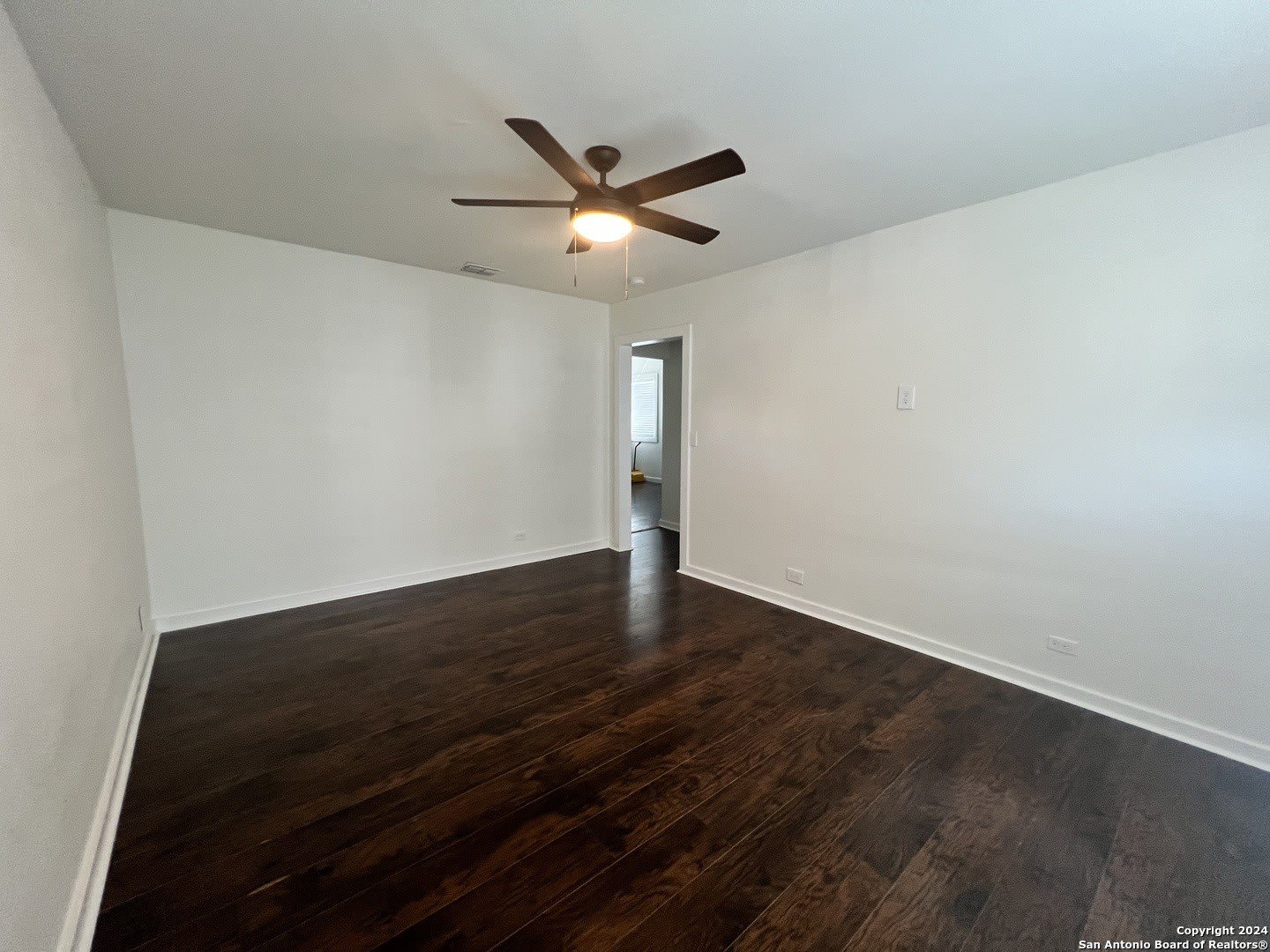 925 DONALDSON AVE – photo 3