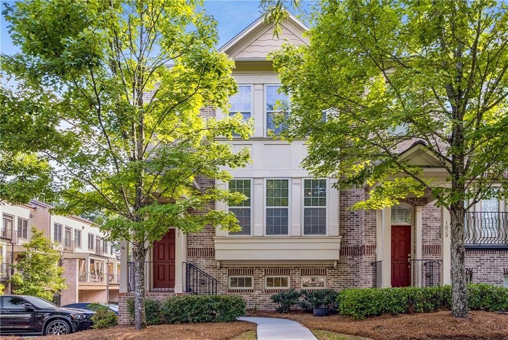 1035 E Paces Lane NE – photo 1