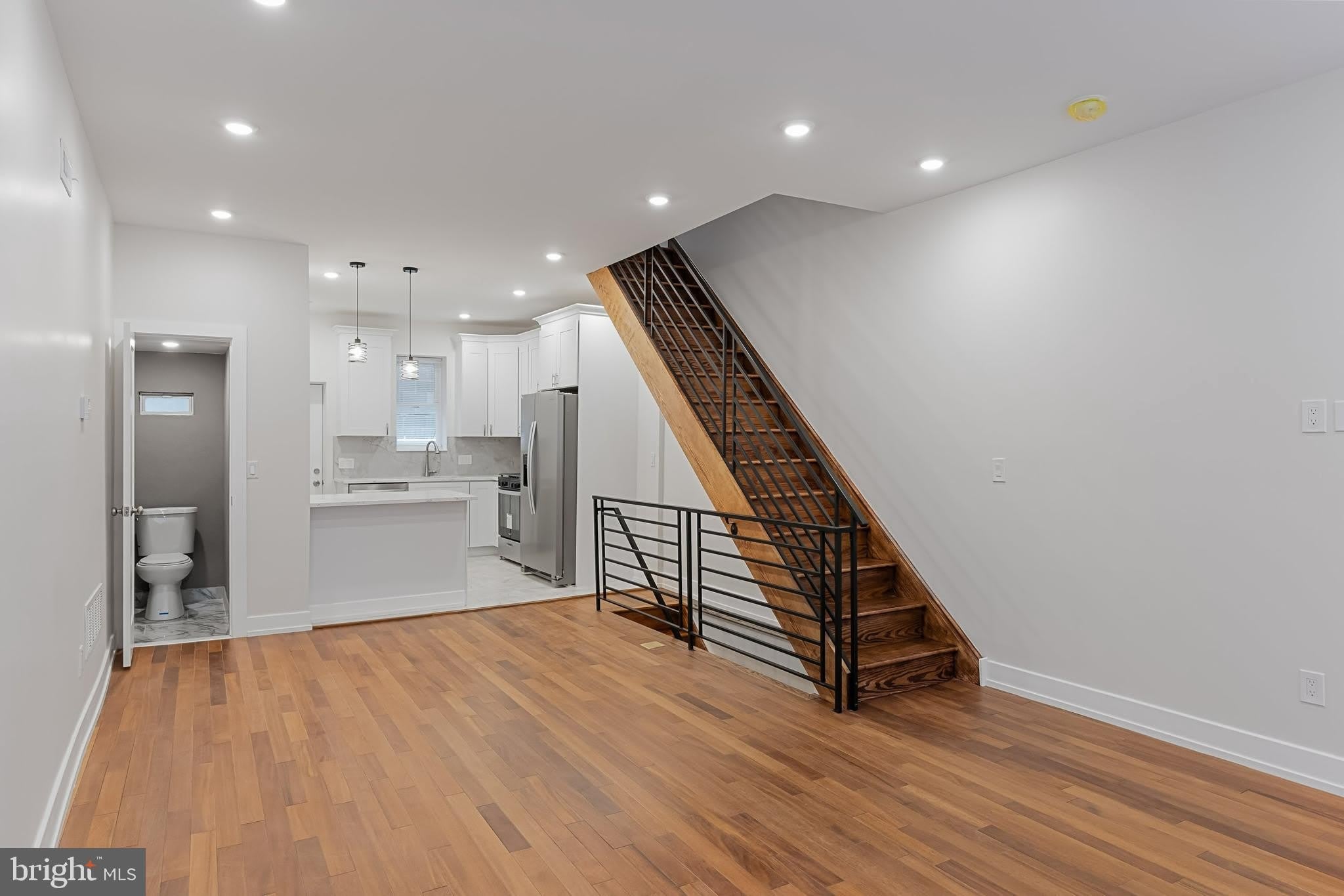 2445 S ROSEWOOD Street – photo 5