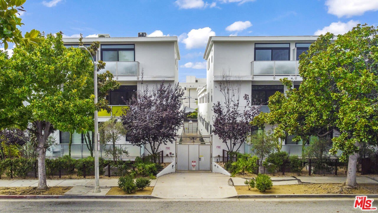 1264 9th St – photo 2