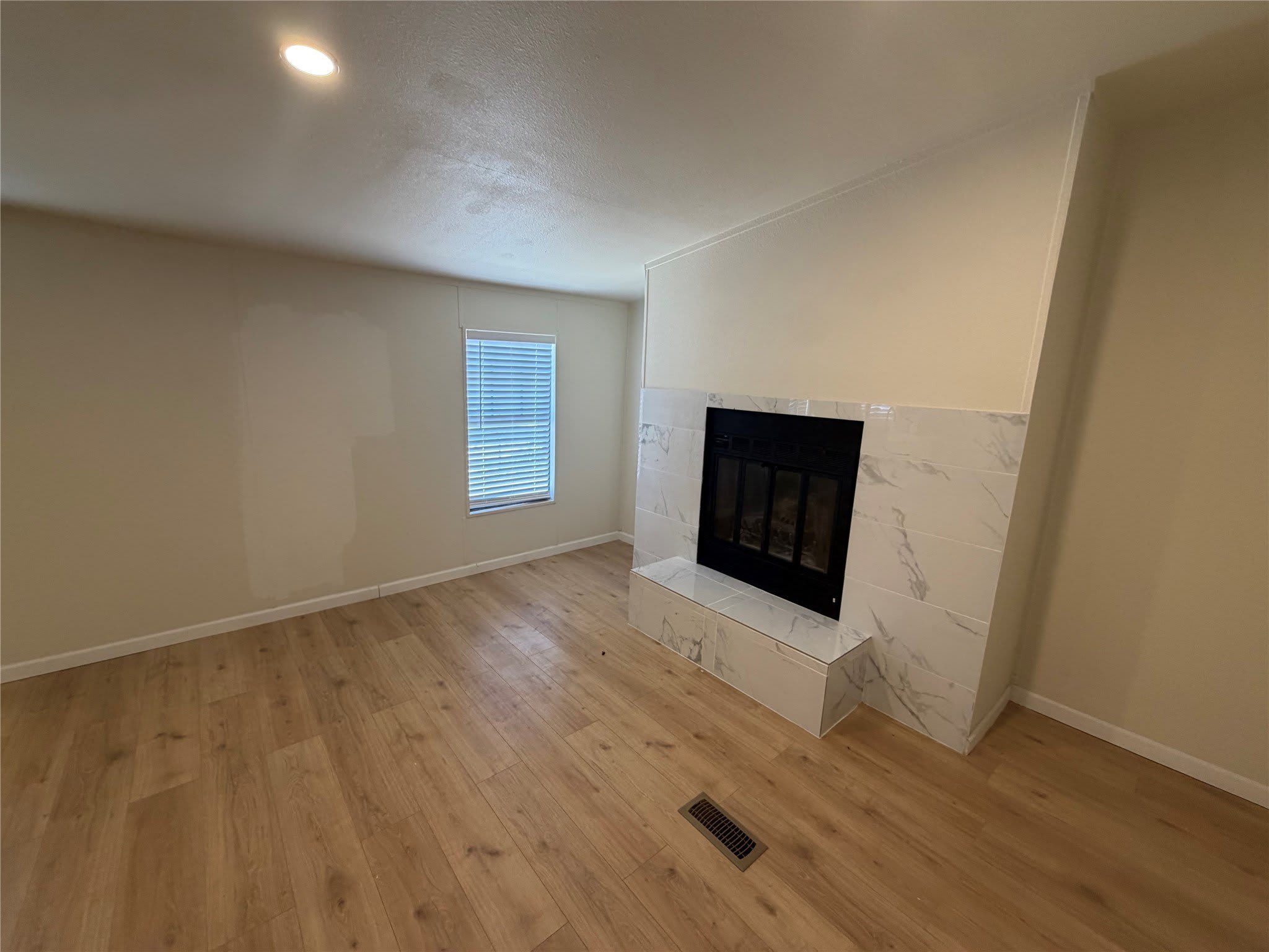 715 Comanche Cove Drive – photo 4