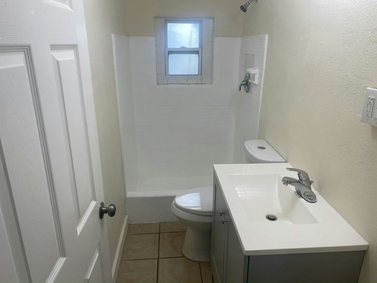4 E Main St – photo 4