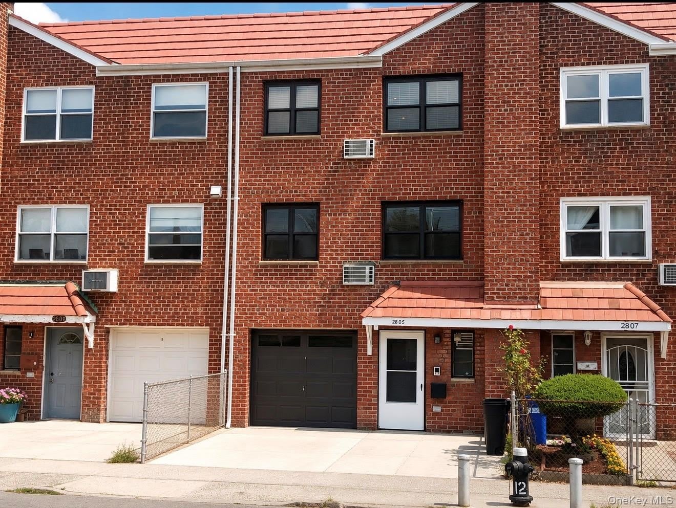 2805 21st Avenue – photo 1