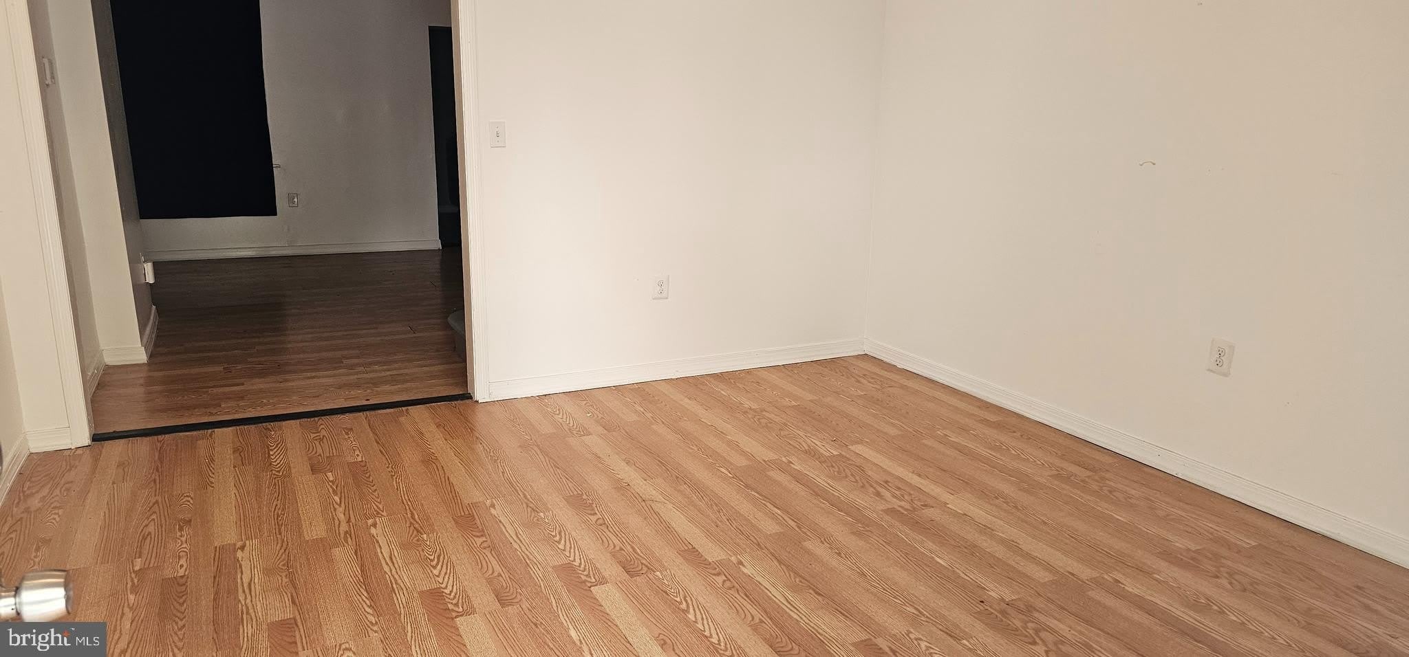 2548 OSWEGO Avenue – photo 3