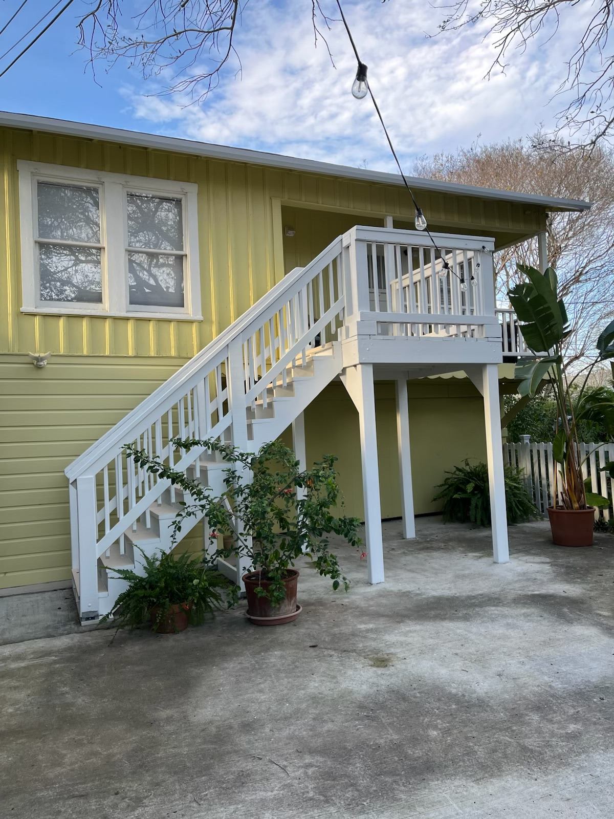 446 Cole St – photo 2