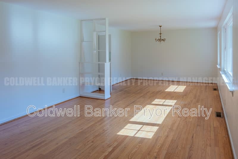 1225 Panorama Drive – photo 4