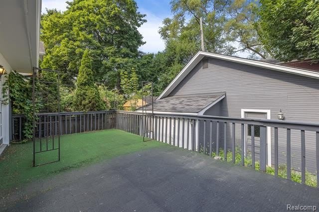 1026 FLOYD Street – photo 3