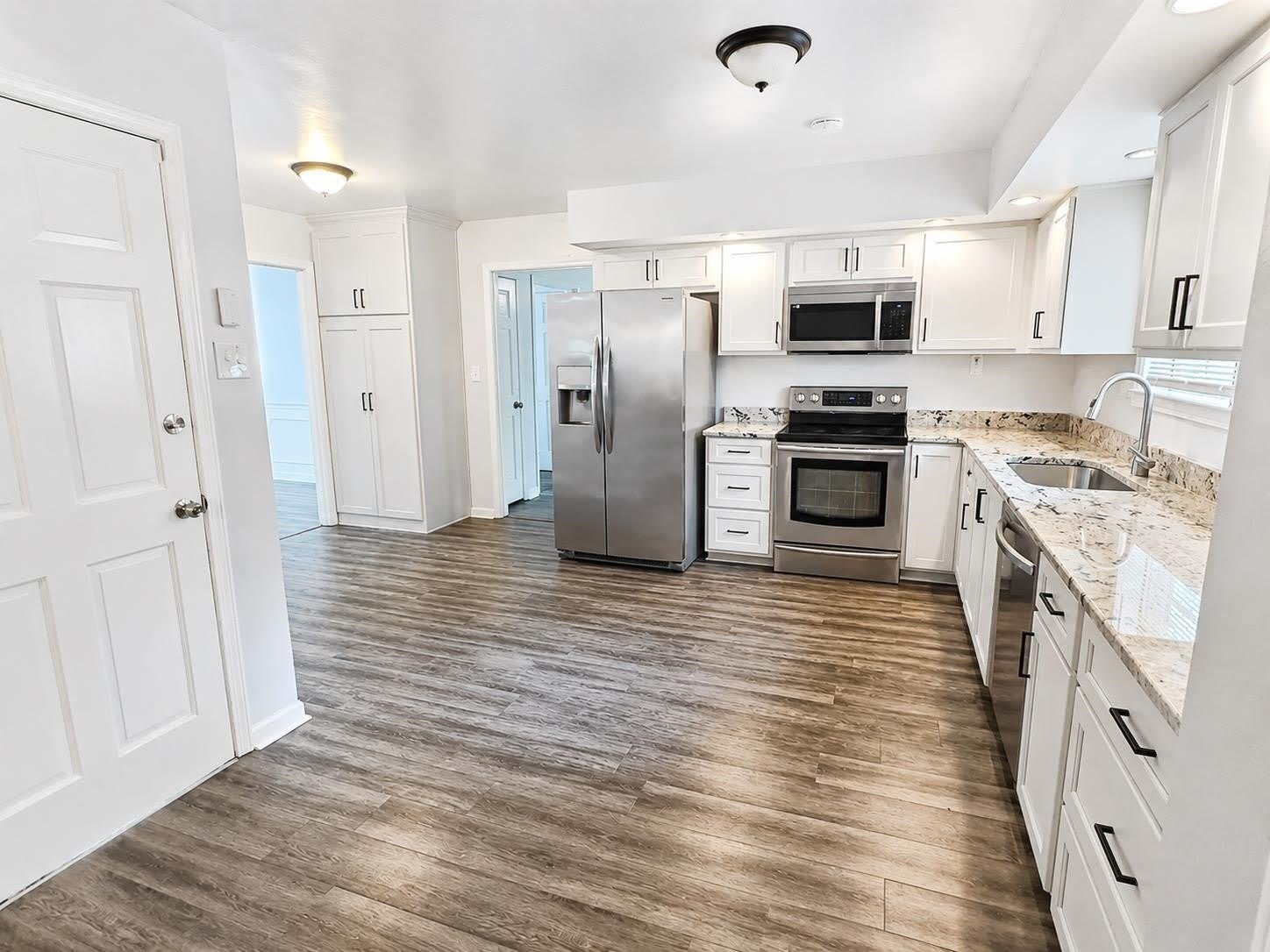 1562 HOLLY HILL Dr – photo 5