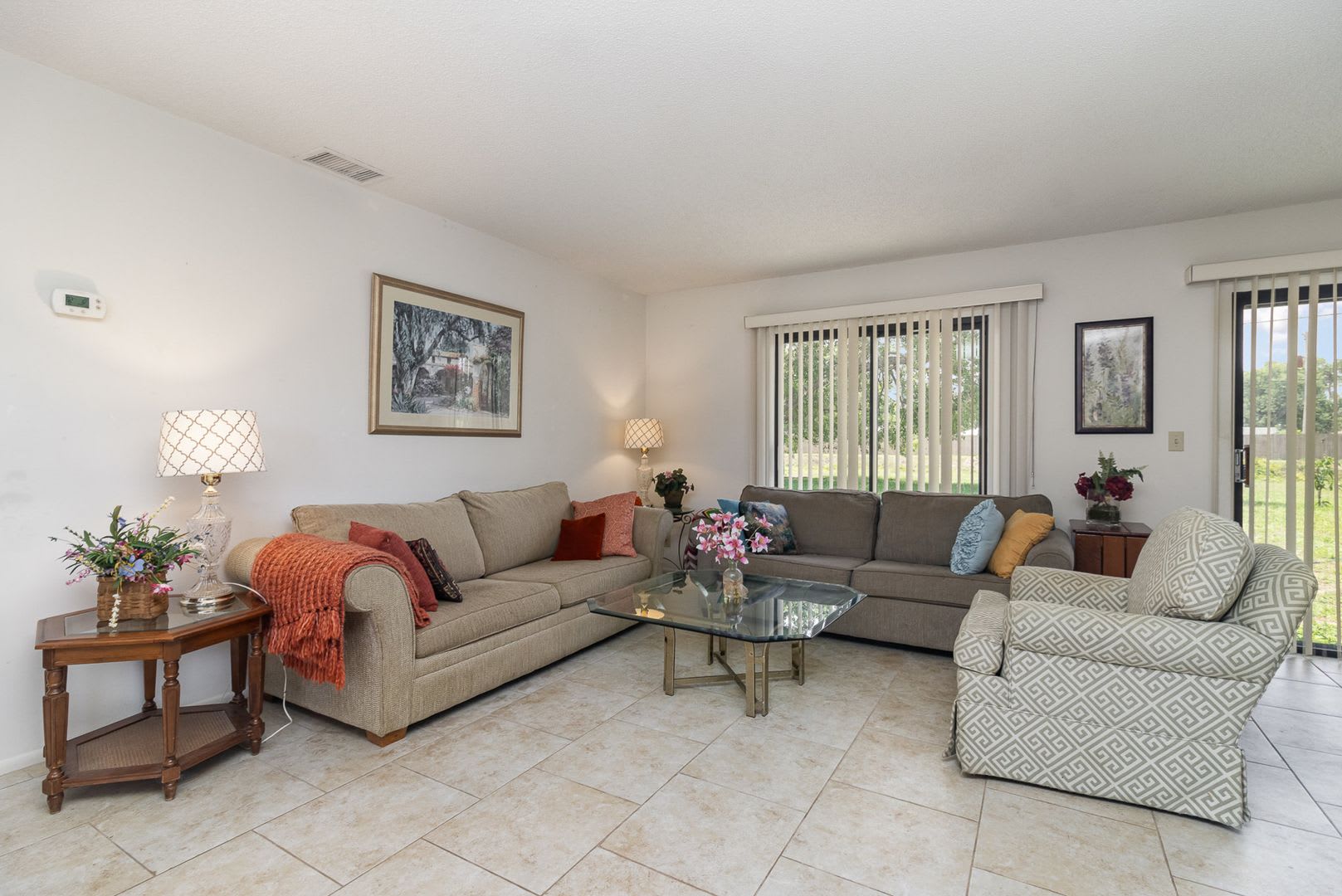 Furnished single family home being rented seasonally for 30 day minimum or to December 31, 2026 maximum – photo 4