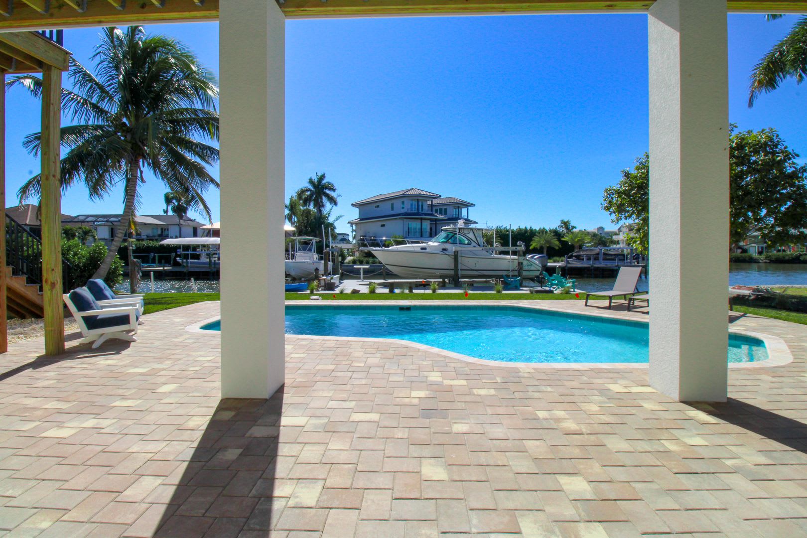 Luxury Waterfront Living Brand New Construction Imperial Shores Of Bonita Springs 3 Bedrooms 3 5 Bathroom Seasonal Be The First To Live Here Dolphin Manatee Sightings – photo 4