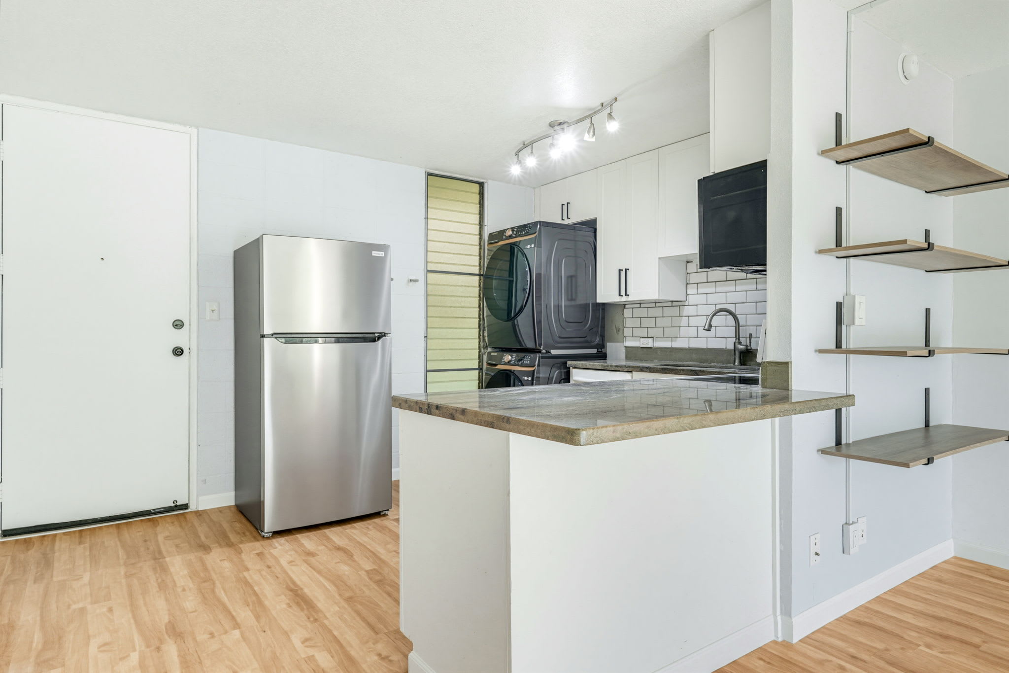 95-2048 Waikalani Pl #D102 – photo 3