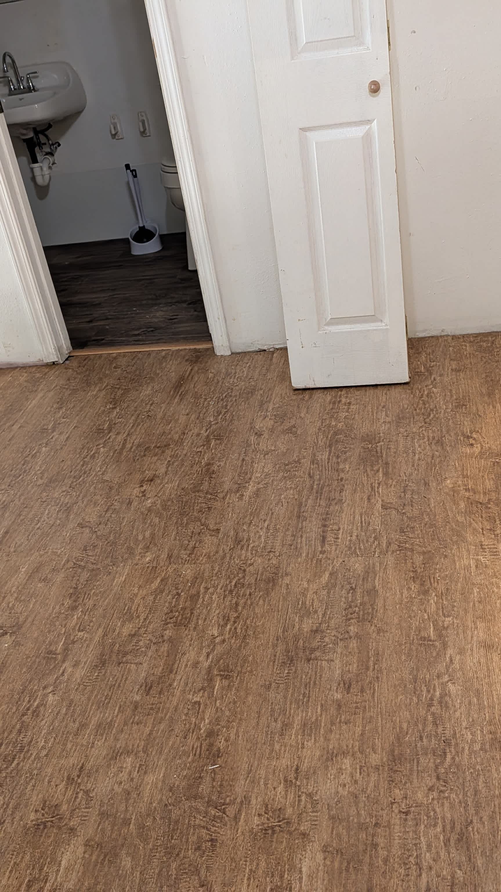 805 Avenue C – photo 4