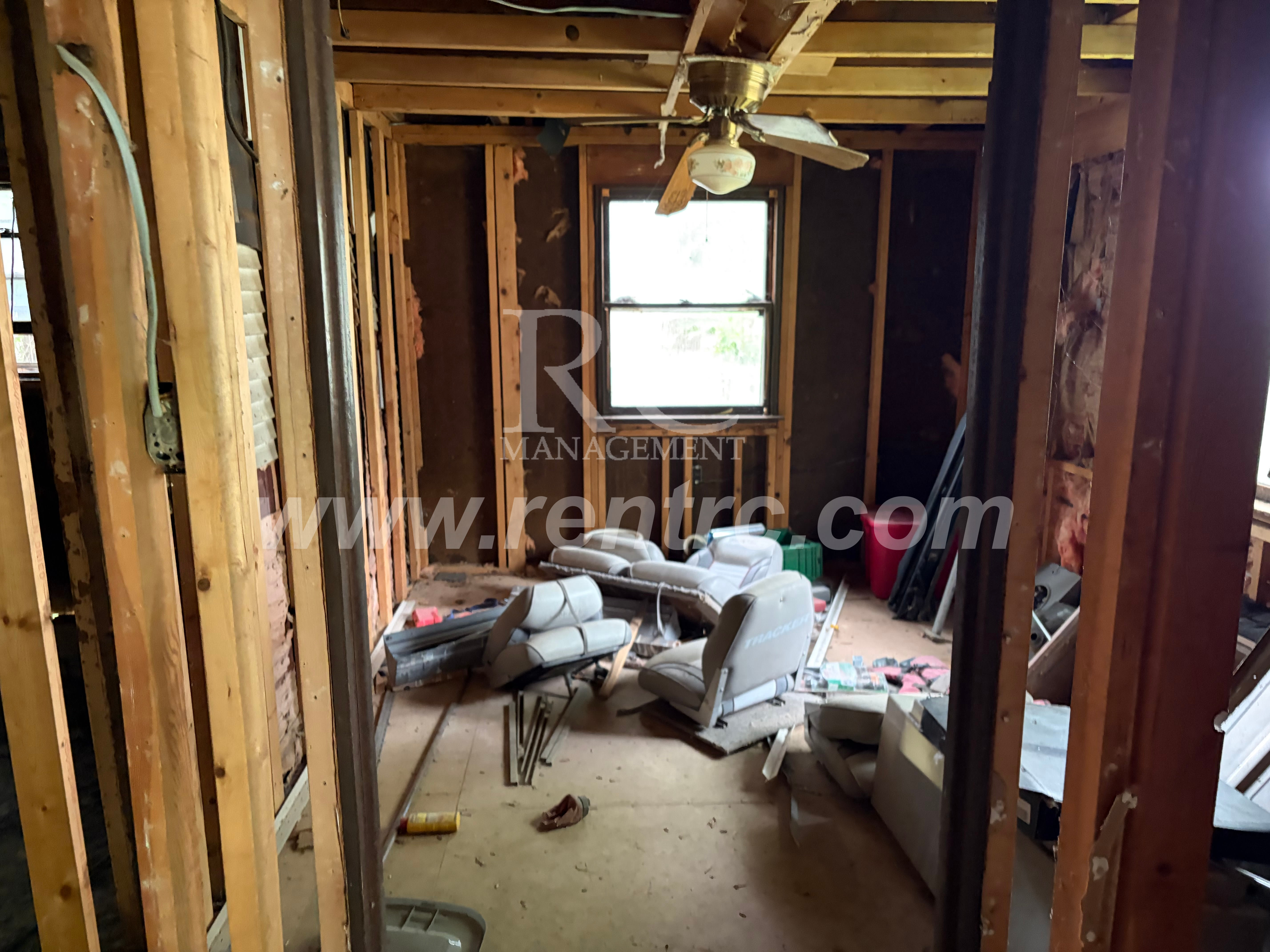 102 S New St – photo 3