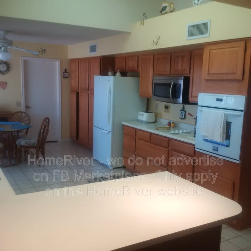 21015 N 123Rd Dr – photo 4