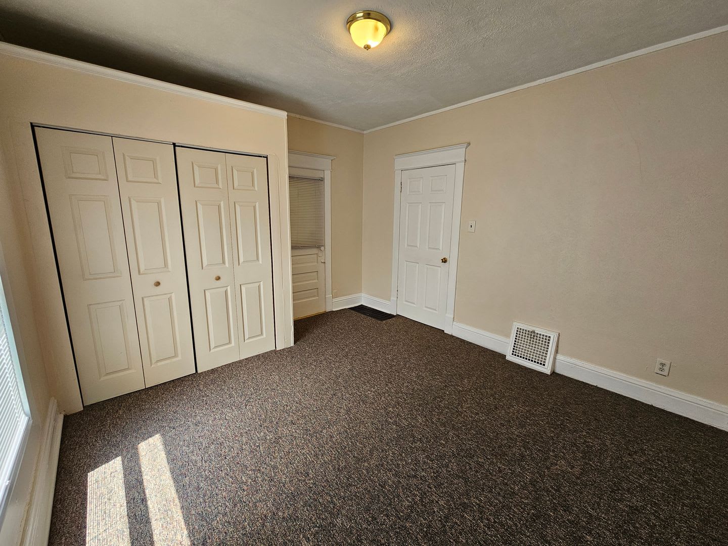 519 Howard Street – photo 4