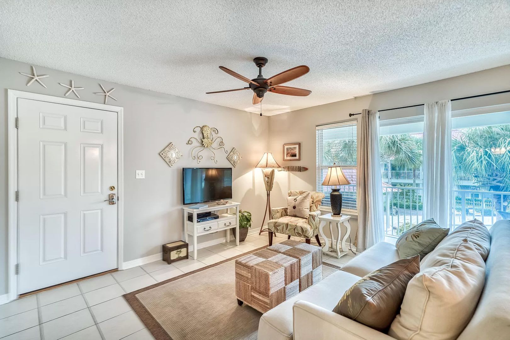 1 br condo on 30a. New remodeled & furnishings. Walking distance to everything! – photo 3