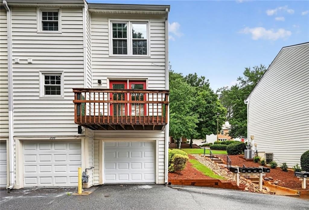 226 High Creek Drive – photo 2