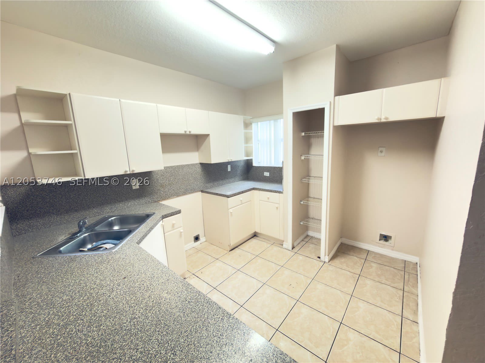646 SW 7TH TERRA – photo 3