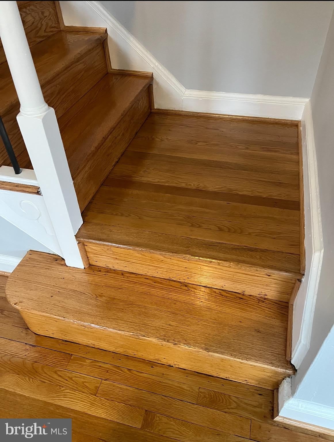 1210 ALLISON Street NE – photo 4