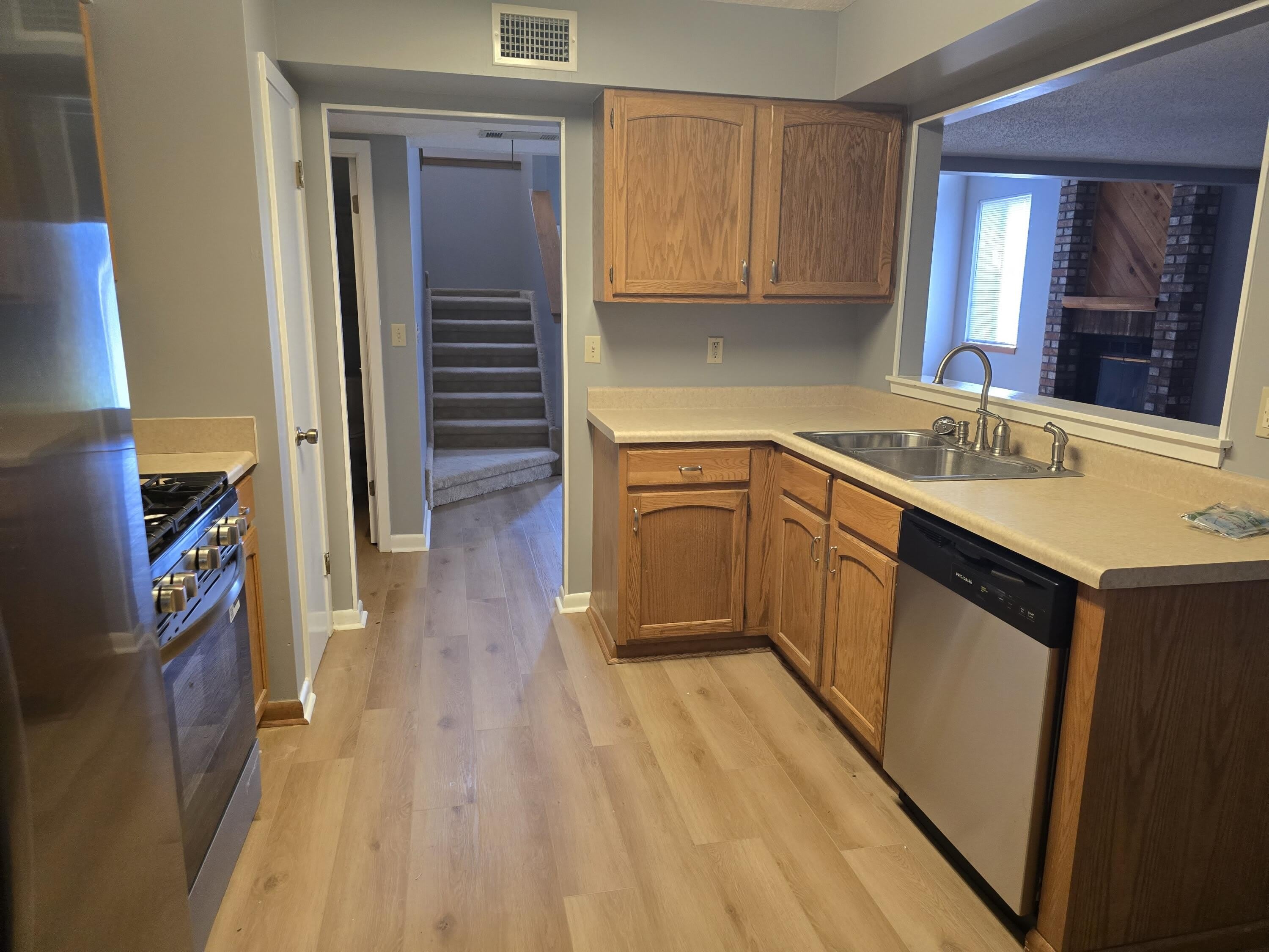 3929 BALSAM Drive – photo 5