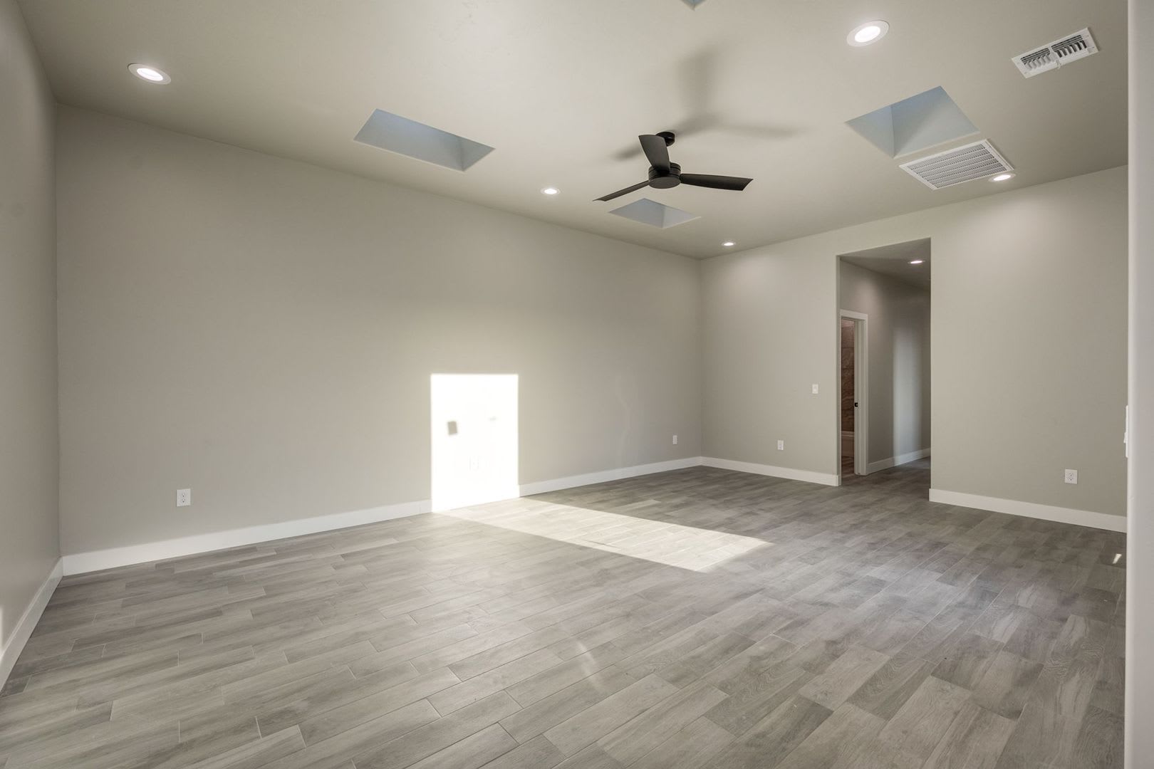 2920 Fairway Dr – New Modern 3-Bedroom Townhome for Rent in Las Cruces – photo 5