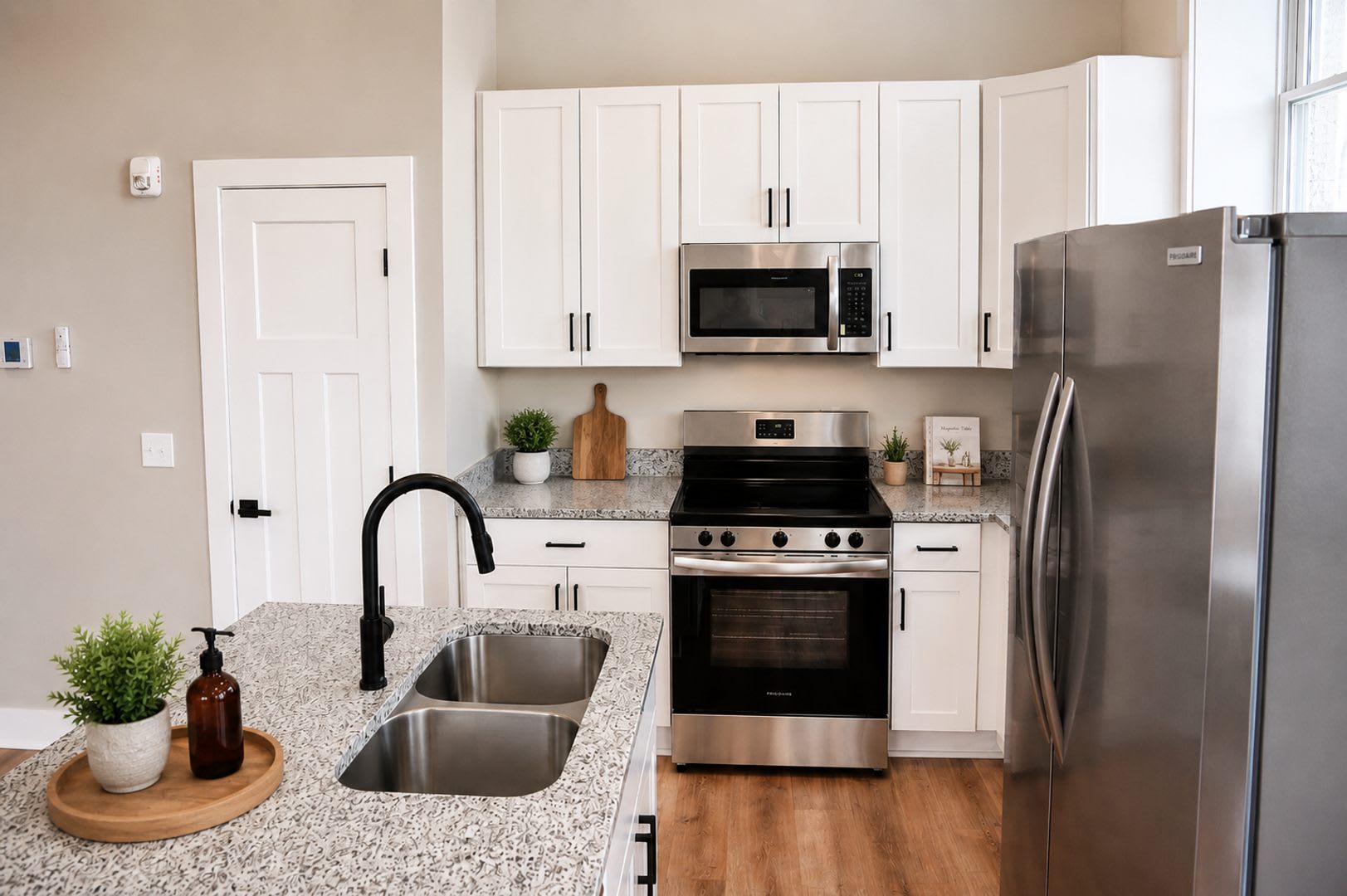 128 N Water Avenue – photo 3
